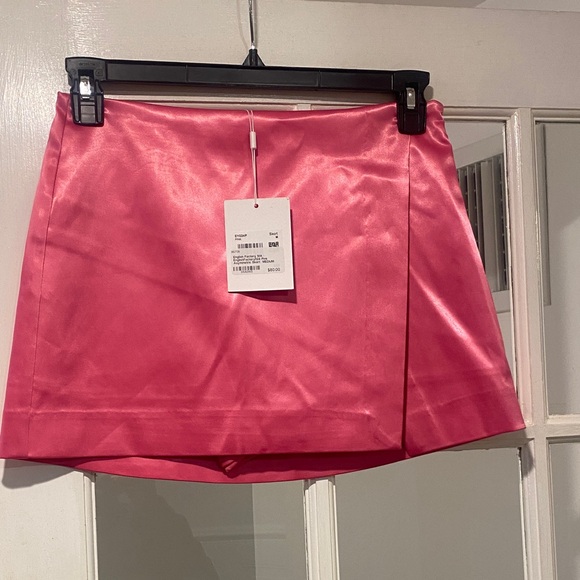 Endless Rose Pants - Endless Rose size Medium Skort New With Tags